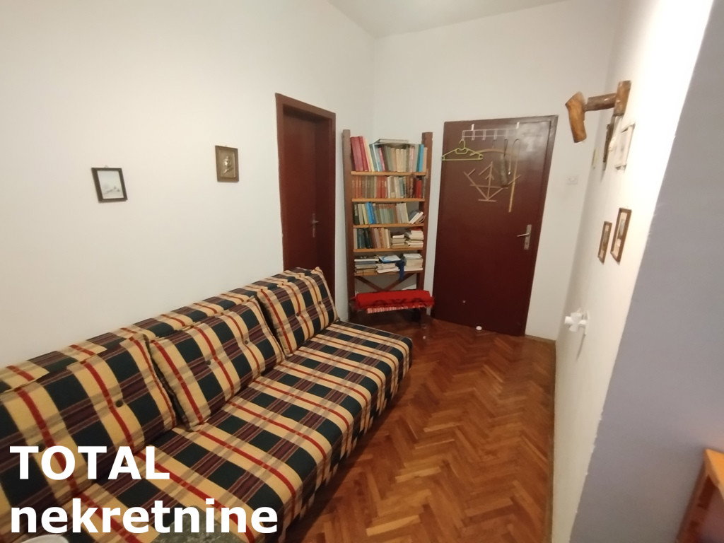 Kuća na prodaju, Sremska Kamenica, Novi Sad, 443m², 721.000 €