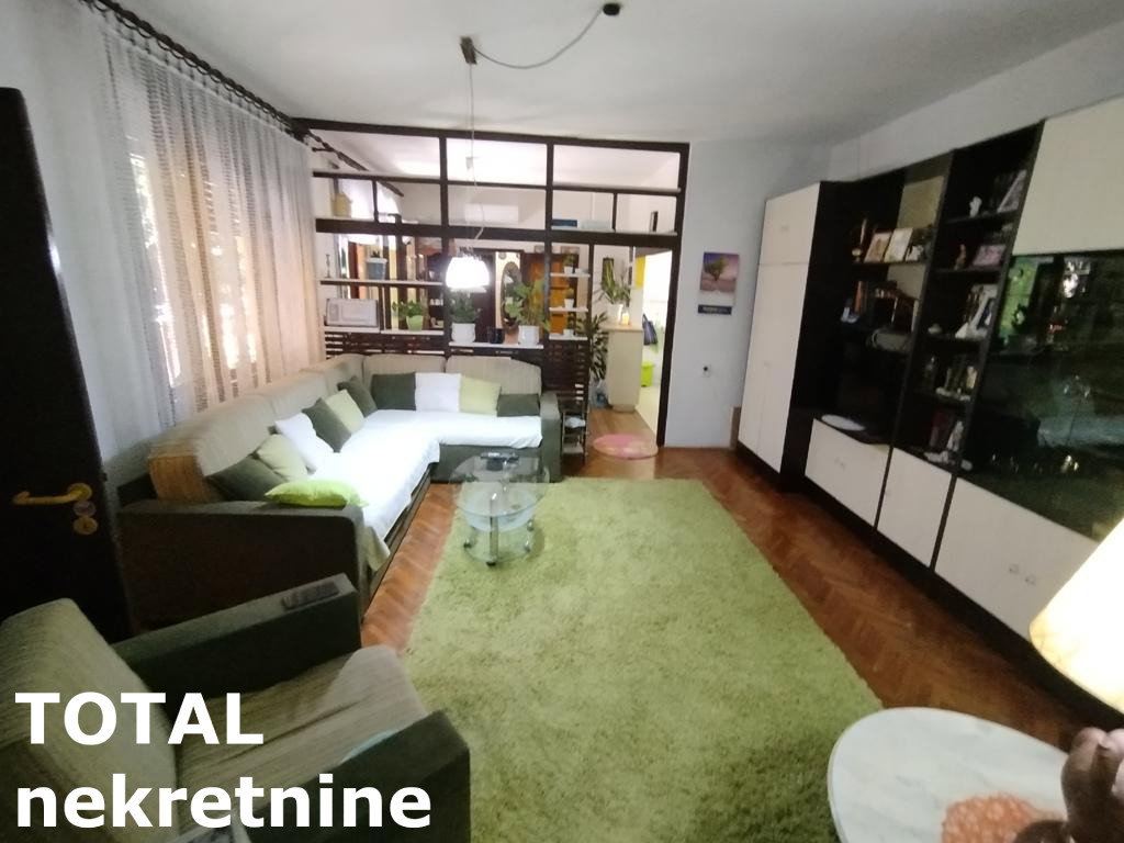 Kuća Prodaja Novi Sad  443 m2