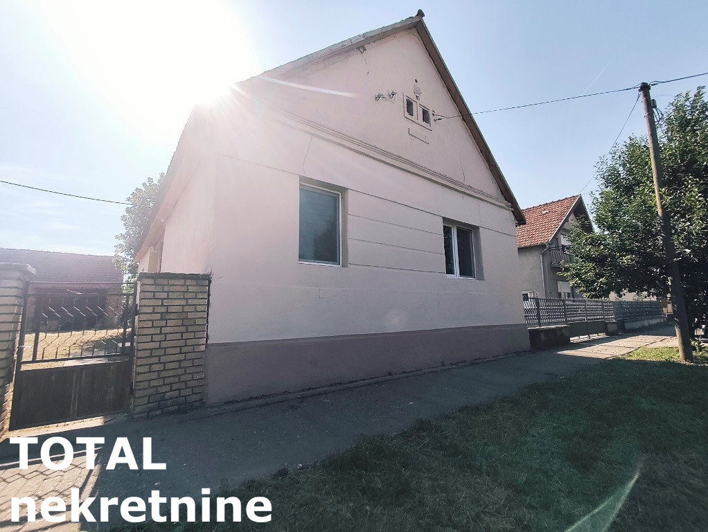 kuce-centar-3046849-fnrdr Kuća Prodaja Novi Sad 115 m2