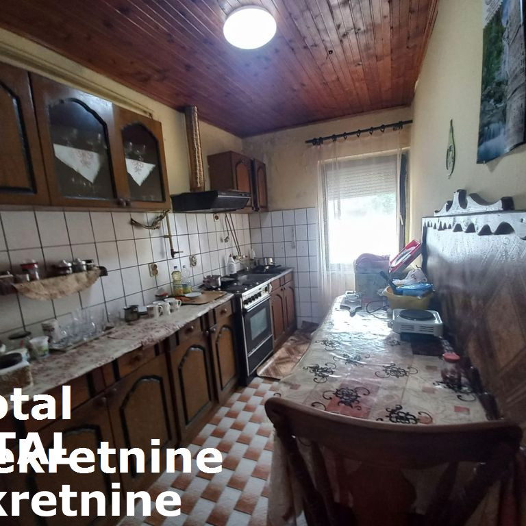 Kuća Prodaja Sremski Karlovci  80 m2