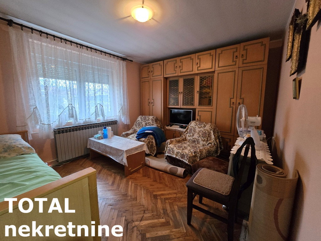 Kuća na prodaju, Veternik, Novi Sad, 204m², 200.000 €
