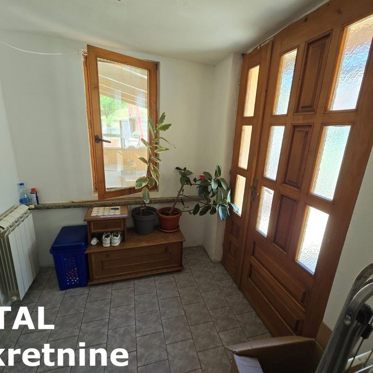 Kuća Prodaja Inđija  120 m2