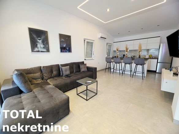 Kuća Prodaja Inđija  110 m2