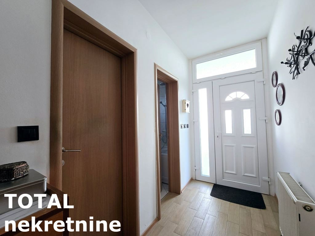 kuce-futog-3046638-fmqlj Kuća na prodaju, Futog, Novi Sad, 255m², 430.000 €