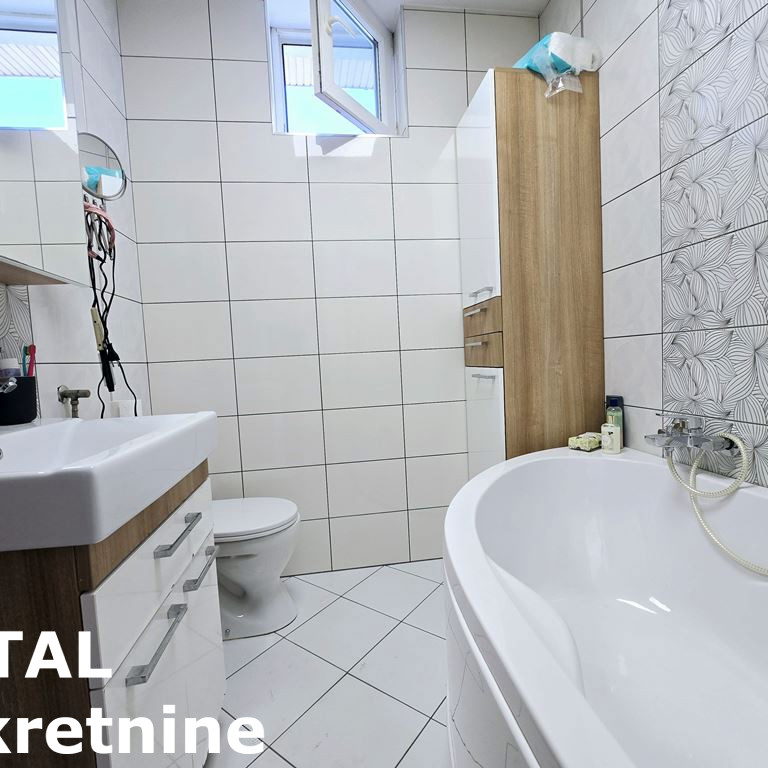 Kuća na prodaju, Futog, Novi Sad, 255m², 430.000 €