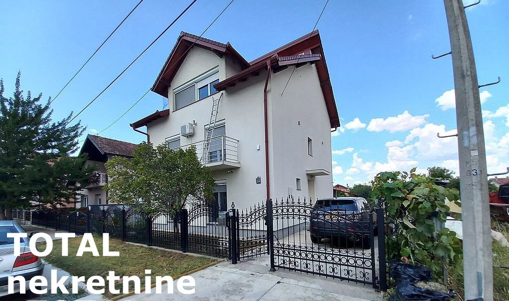 Kuća na prodaju, Futog, Novi Sad, 210m², 290.000 €