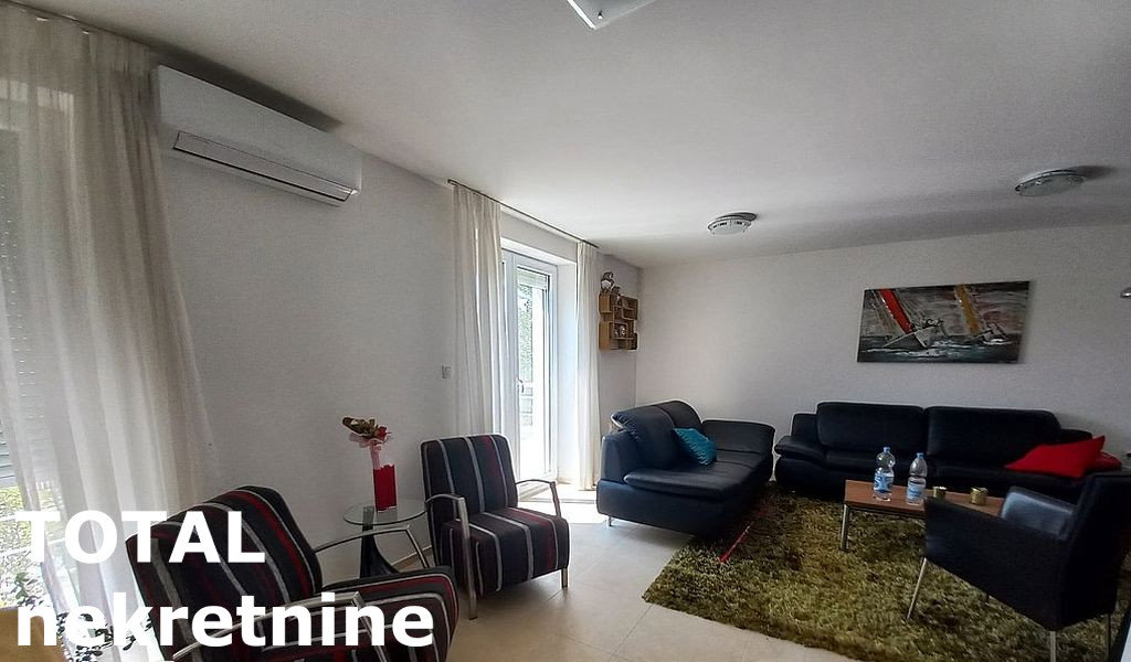 kuce-futog-3091613-knwsh Kuća na prodaju, Futog, Novi Sad, 210m², 290.000 €