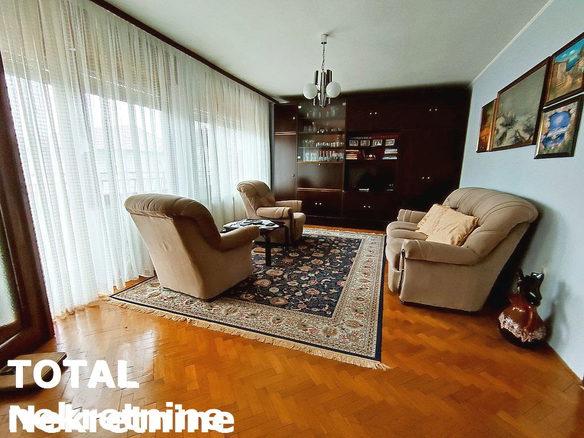 Kuća Prodaja Novi Sad  300 m2