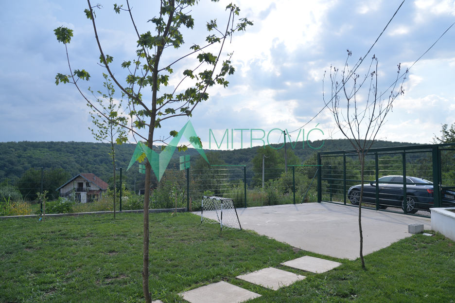 kuce-konjarnik-3000266-jeufq Kuća na prodaju, Barajevo, Beograd, 95.26m², 272.950 €