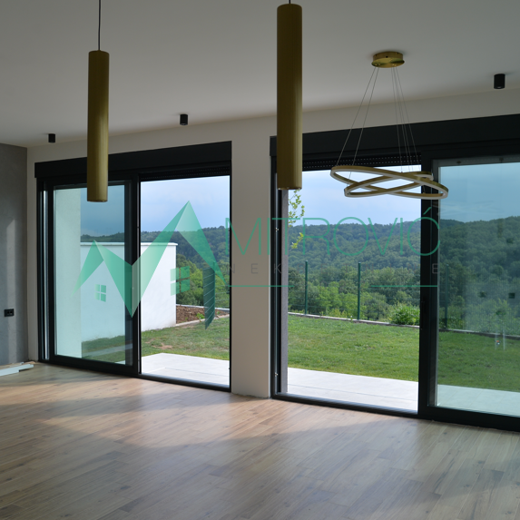 Kuća Prodaja Beograd  95.26 m2