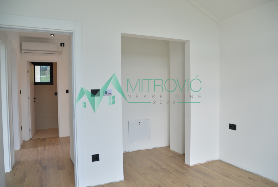 kuce-konjarnik-3000266-u6jqg Kuća na prodaju, Barajevo, Beograd, 95.26m², 272.950 €