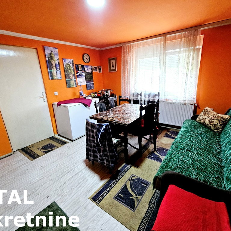 Kuća Prodaja Ledinci Novi  220 m2