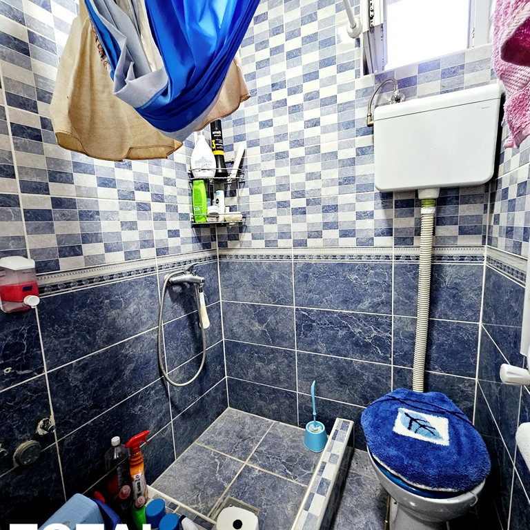Kuća na prodaju, Ledinci Novi, 220m², 154.500 €
