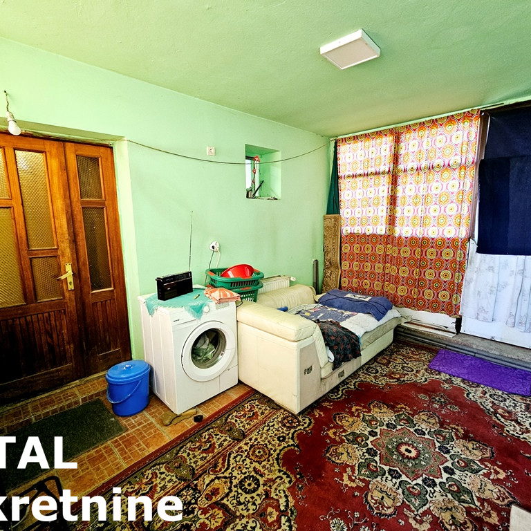 Kuća na prodaju, Ledinci Novi, 220m², 154.500 €