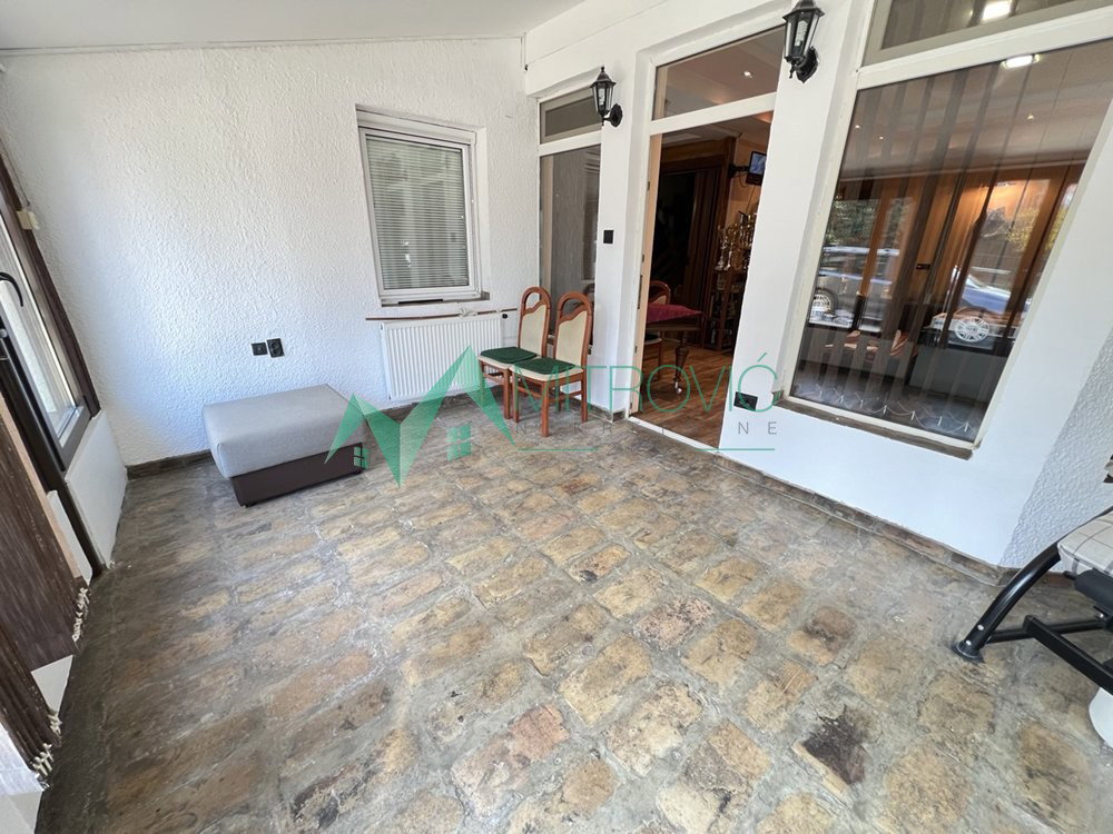 kuce-popovica-3000106-su6xe Kuća na prodaju, Čardak, Novi Sad, 361m², 566.500 €