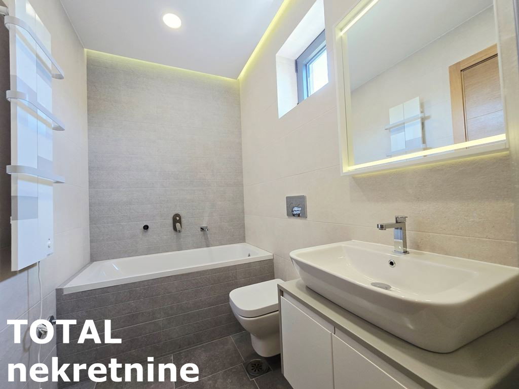 kuce-popovica-3091443-2k0mf Kuća na prodaju, Popovica, Novi Sad, 181m², 499.000 €