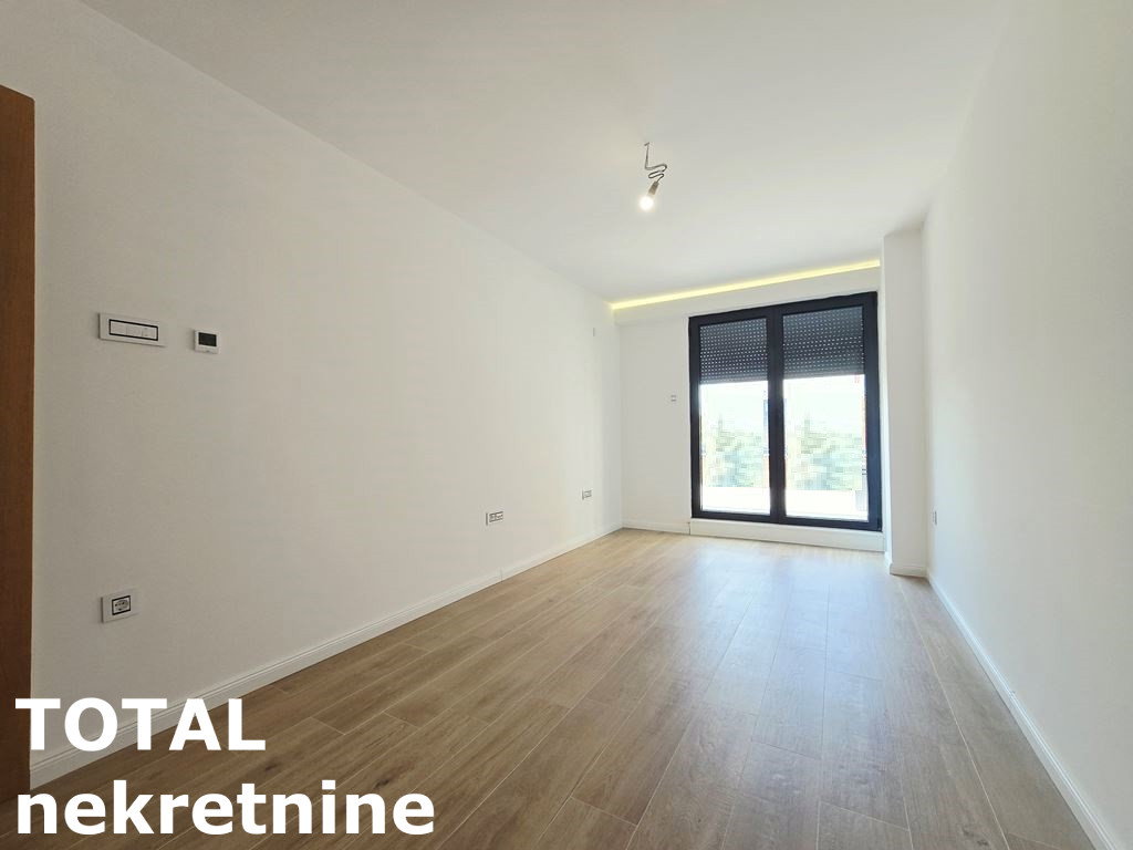 kuce-popovica-3091443-2ta49 Kuća na prodaju, Popovica, Novi Sad, 181m², 499.000 €