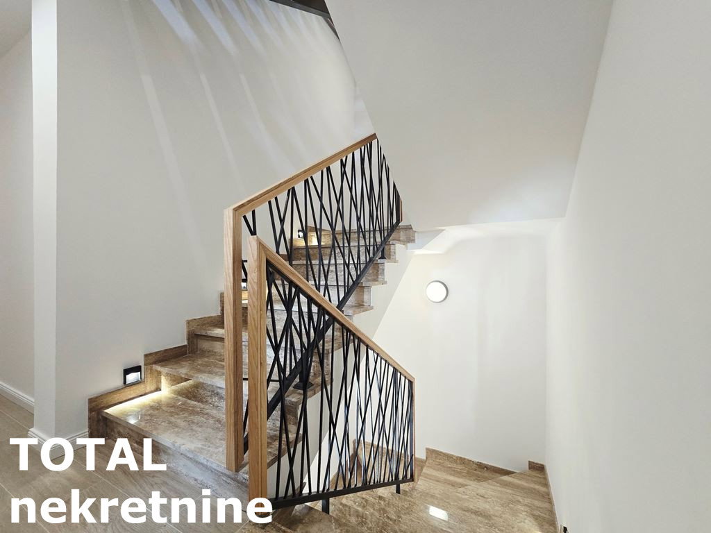 kuce-popovica-3091443-amsm8 Kuća na prodaju, Popovica, Novi Sad, 181m², 499.000 €