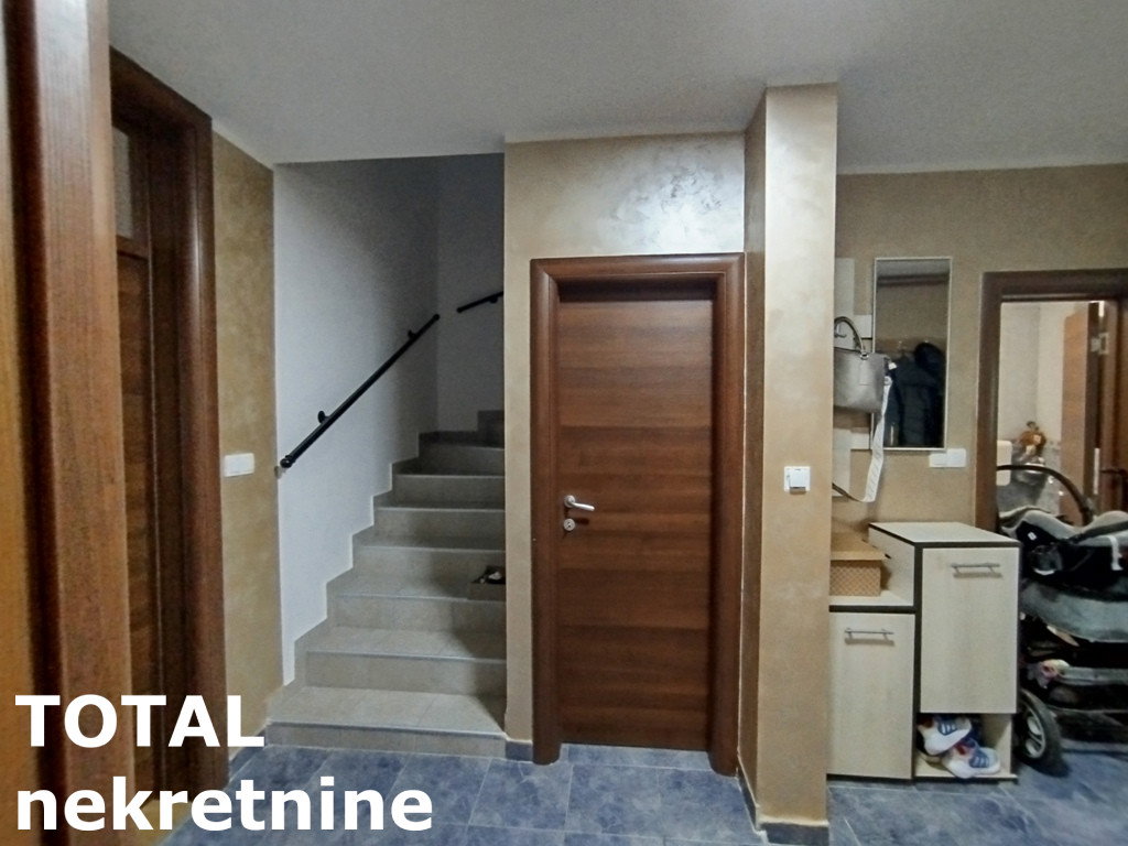 Kuća Prodaja Novi Sad  181 m2