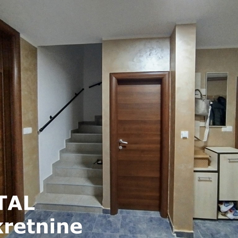 Kuća Prodaja Novi Sad  181 m2