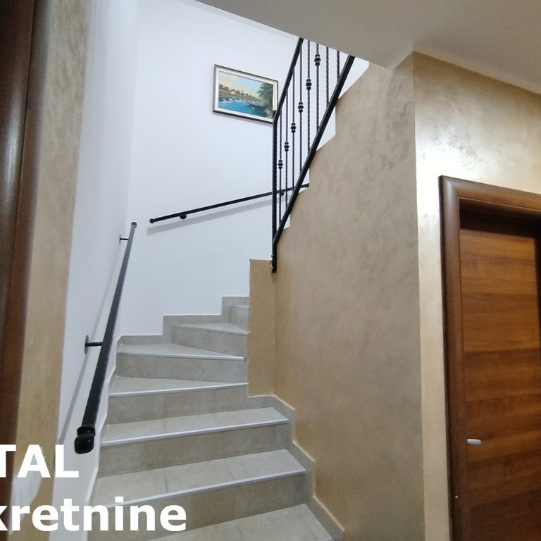 Kuća na prodaju, Sajlovo, Novi Sad, 181m², 216.500 €