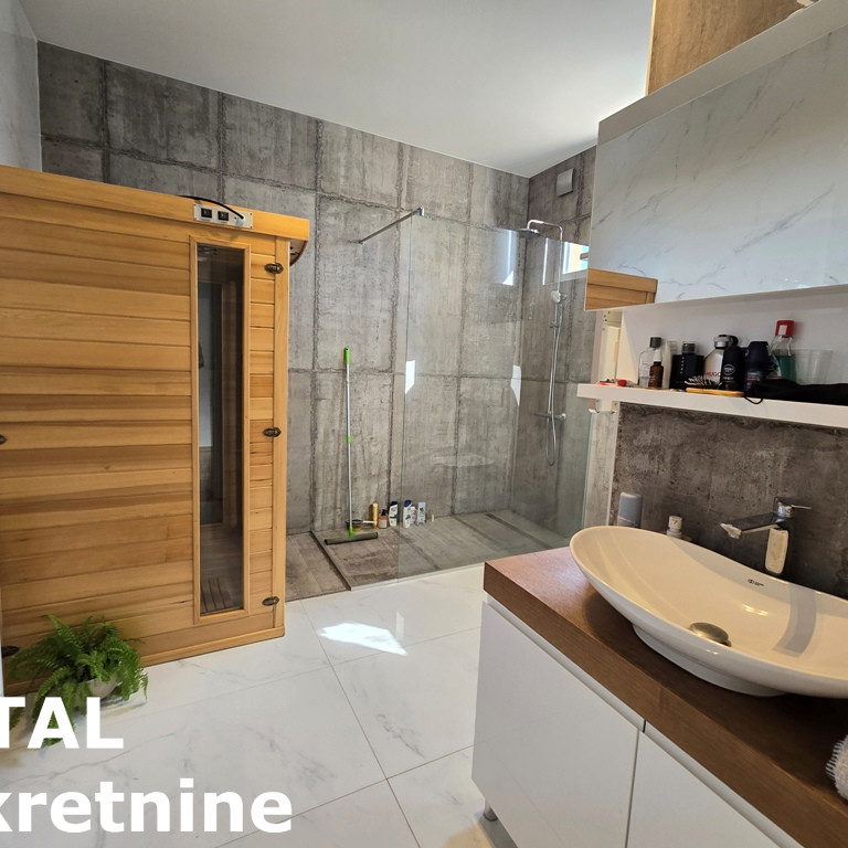Kuća na prodaju, Salajka, Novi Sad, 266m², 380.000 €