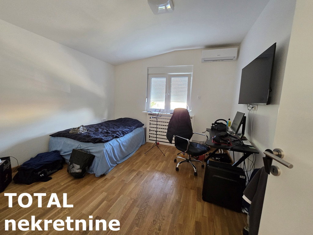 Kuća na prodaju, Salajka, Novi Sad, 266m², 380.000 €