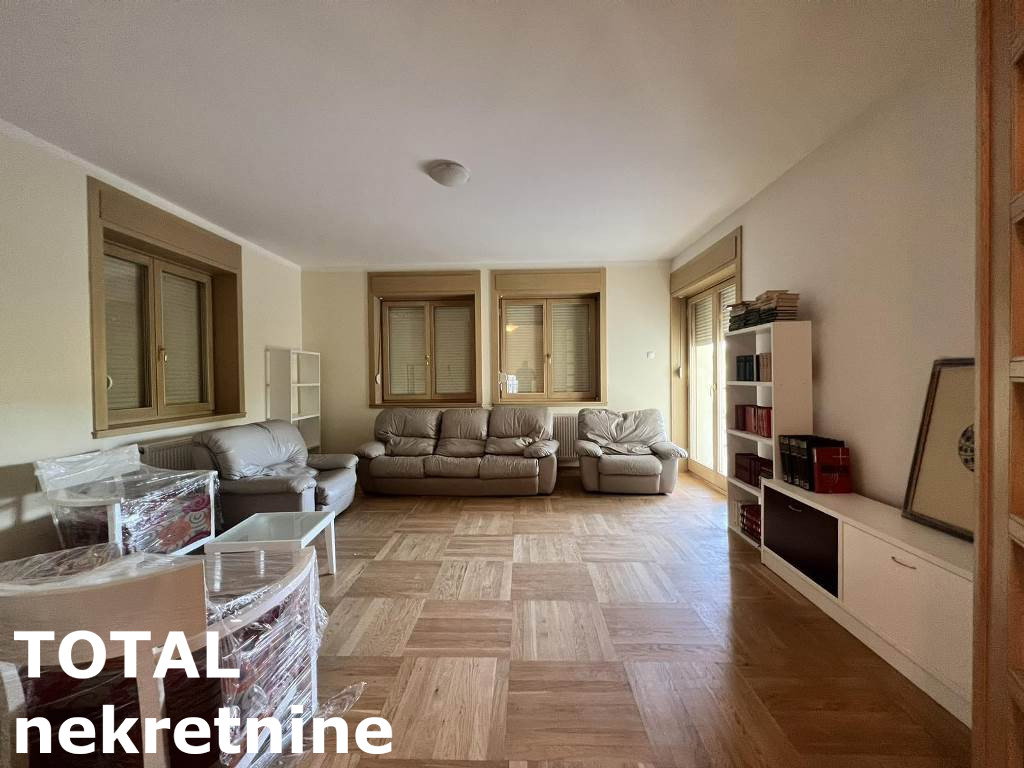 Kuća Prodaja Novi Sad  305 m2