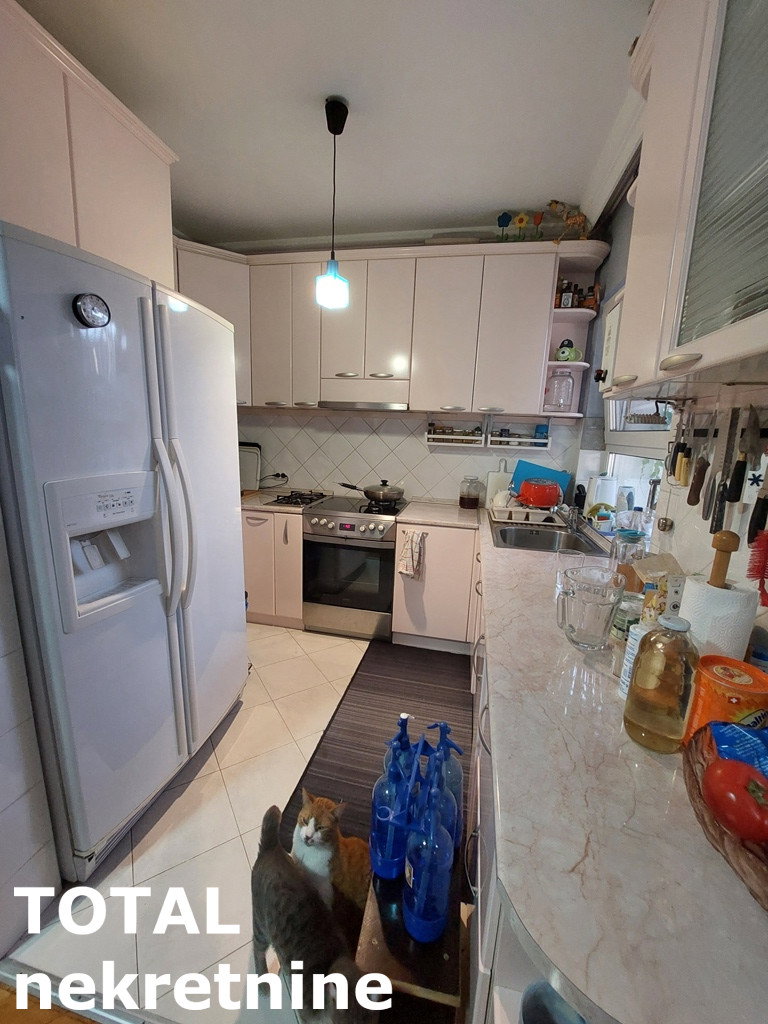 kuce-sremska-kamenica-3091380-5bfku Kuća na prodaju, Sremska Kamenica, Novi Sad, 230m², 226.000 €