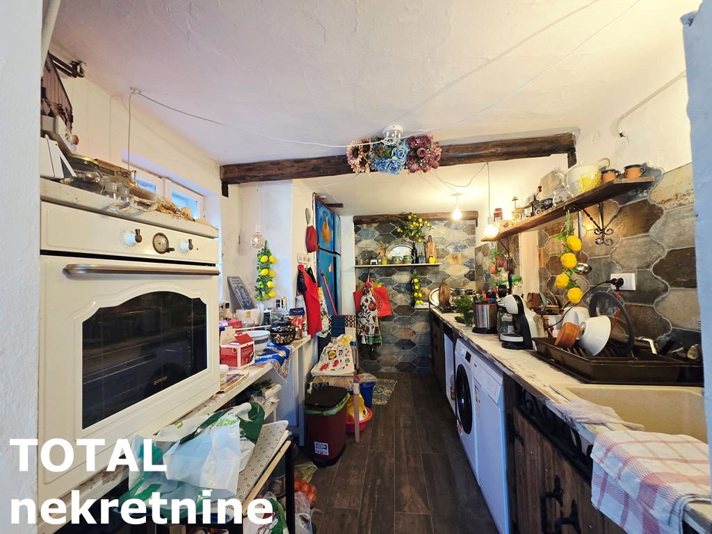 kuce-sremski-karlovci-3046729-ss00c Kuća Prodaja Sremski Karlovci 260 m2