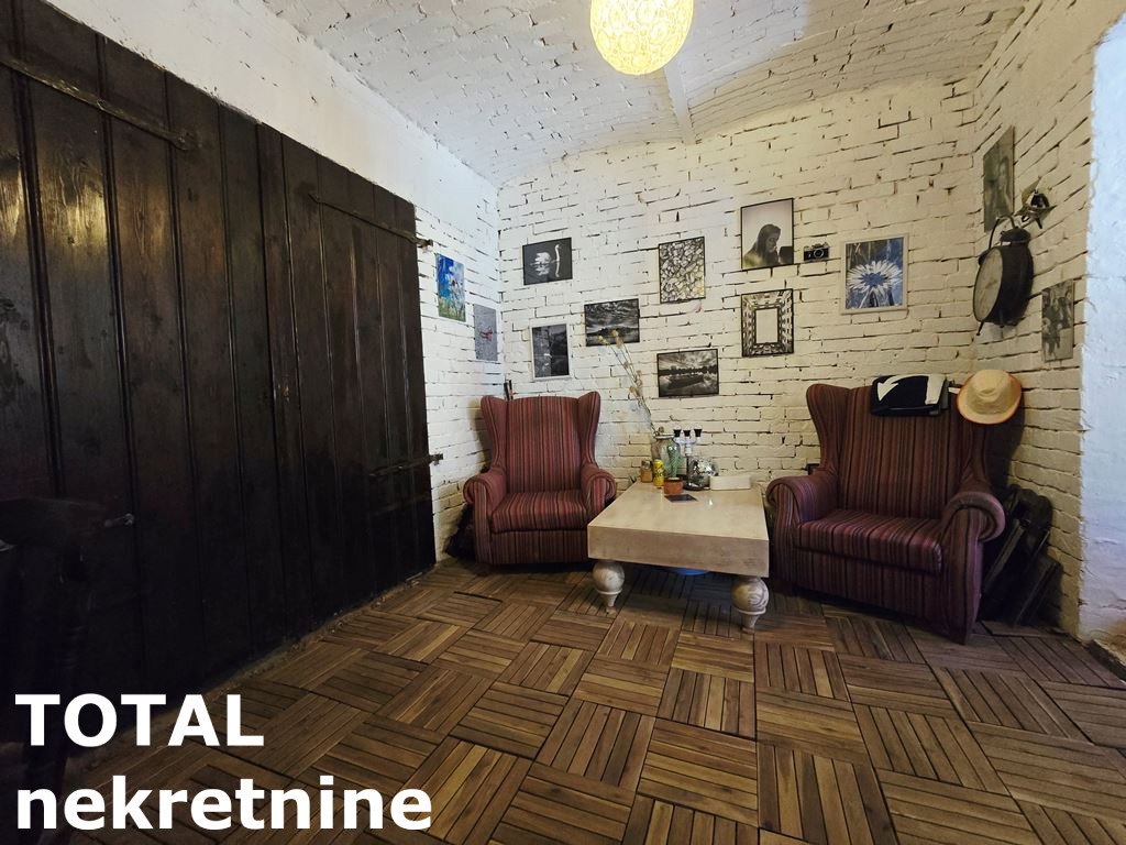 kuce-sremski-karlovci-3046729-yef7y Kuća na prodaju, Sremski Karlovci, 260m², 690.000 €