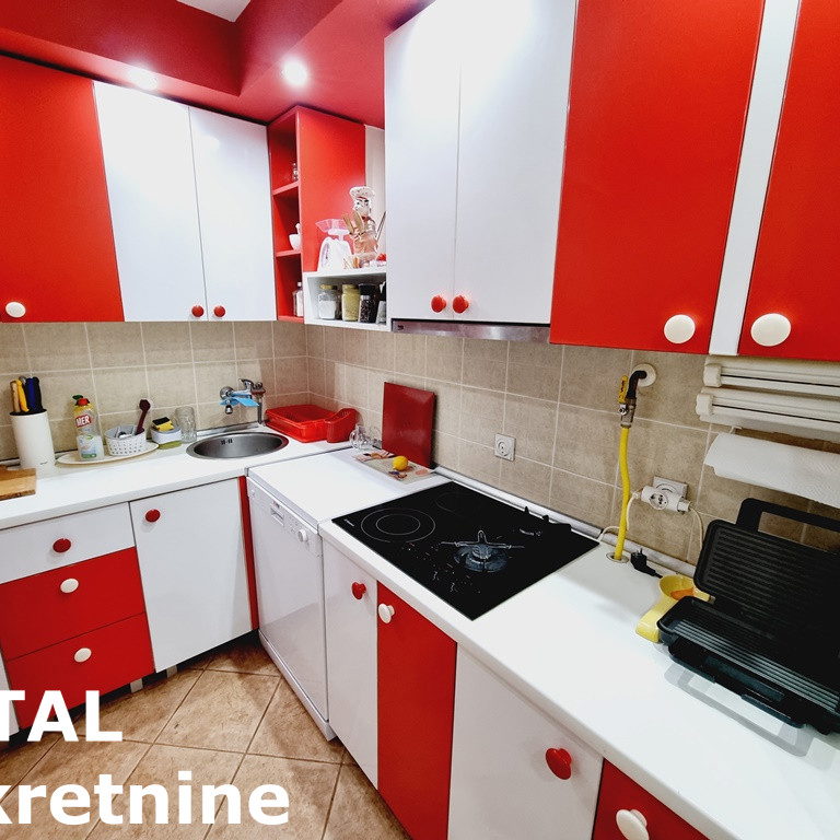 Kuća na prodaju, Ledinci, Novi Sad, 180m², 220.000 €