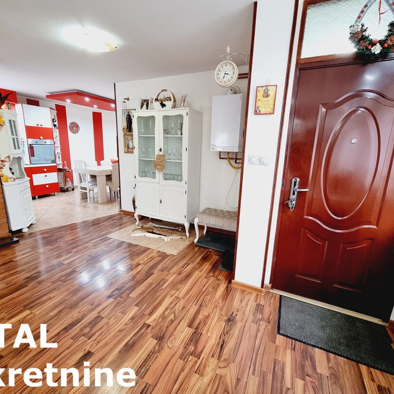 Kuća Prodaja Novi Sad  180 m2