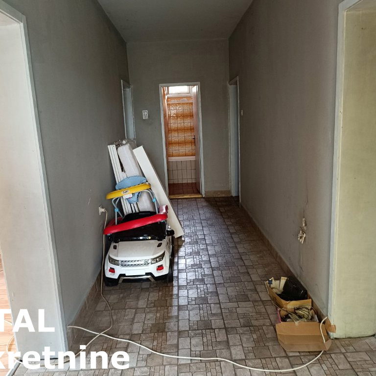Kuća Prodaja Sremski Karlovci  220 m2