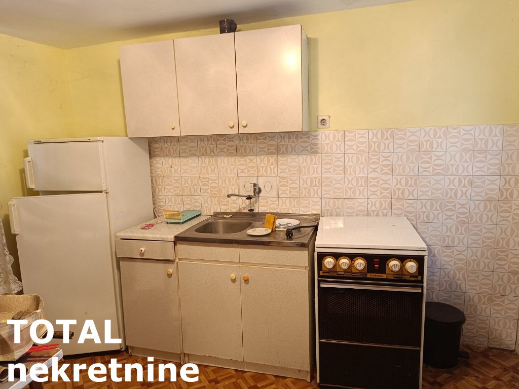 Kuća Prodaja Sremski Karlovci  220 m2