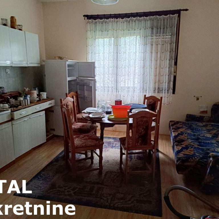 Kuća Prodaja Sremski Karlovci  220 m2