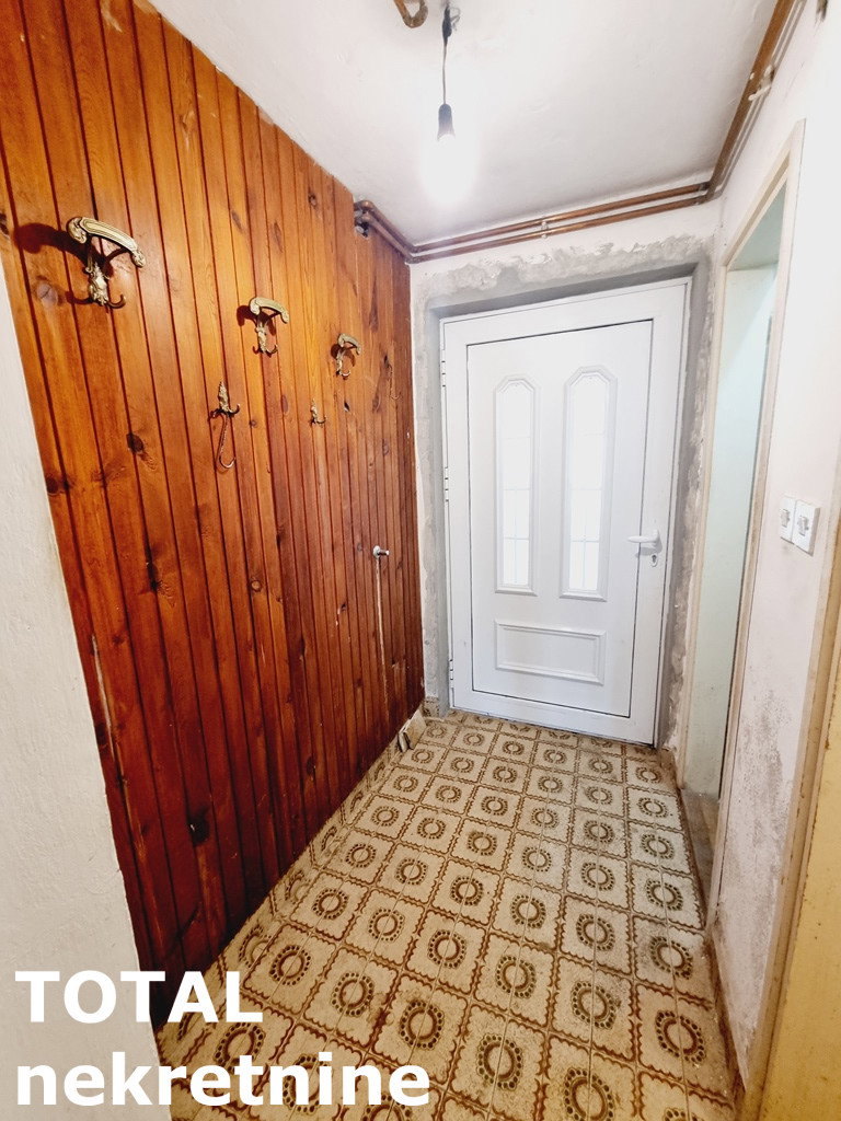 kuce-torine-3046485-9kxso Kuća na prodaju, Ledinci, Novi Sad, 150m², 150.000 €