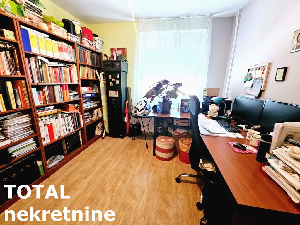 Kuća Prodaja Novi Sad  270 m2
