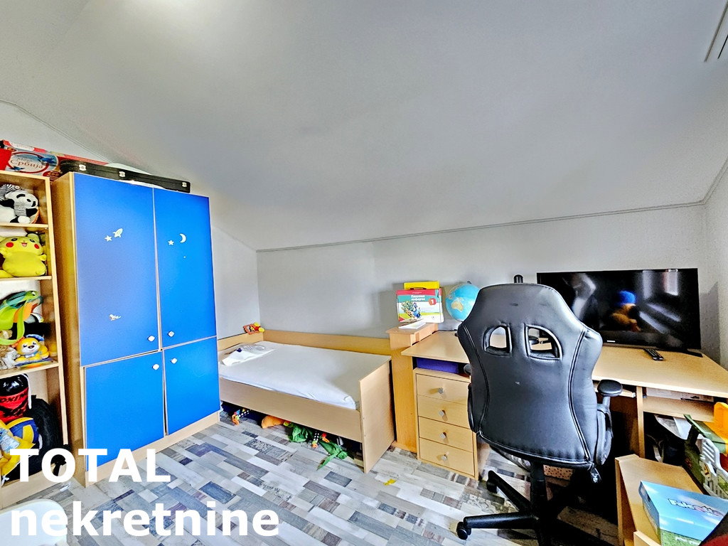 kuce-veternik-3046750-dxhp8 Kuća na prodaju, Veternik, Novi Sad, 463m², 463.500 €