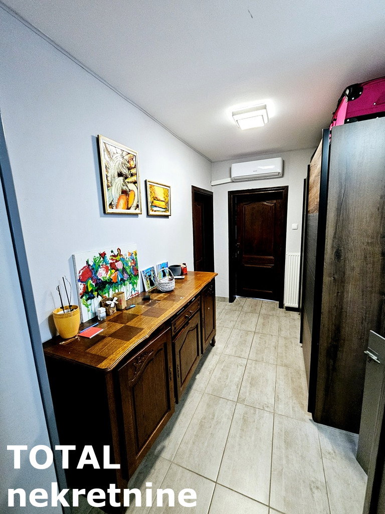 kuce-veternik-3046750-gobix Kuća na prodaju, Veternik, Novi Sad, 463m², 463.500 €
