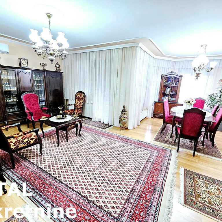 Kuća Prodaja Novi Sad  463 m2