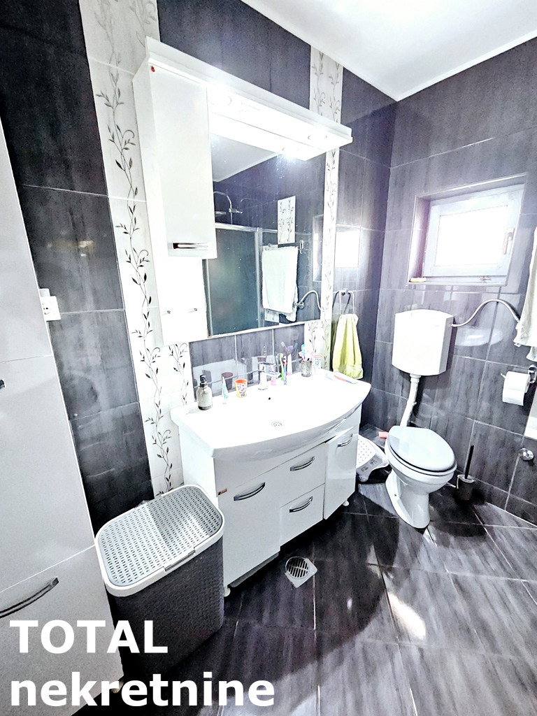 kuce-veternik-3046750-m0xcj Kuća na prodaju, Veternik, Novi Sad, 463m², 463.500 €
