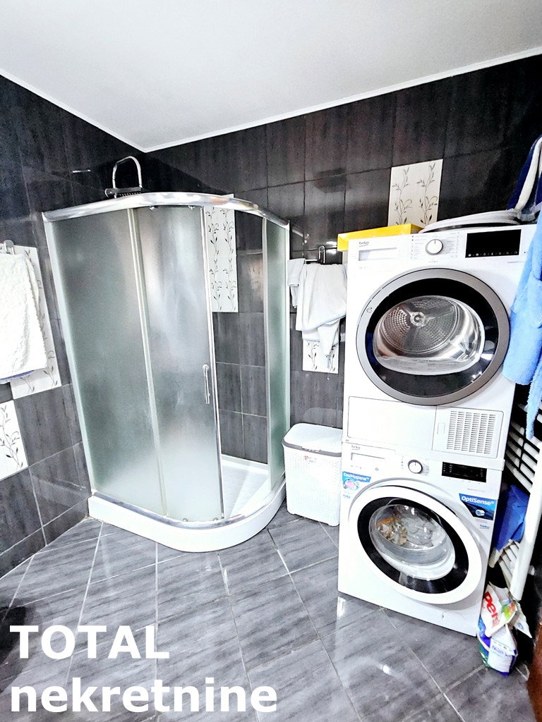 kuce-veternik-3046750-mv566 Kuća na prodaju, Veternik, Novi Sad, 463m², 463.500 €