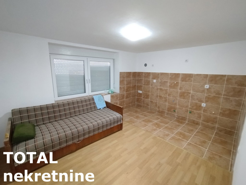 Kuća Prodaja Novi Sad  220 m2
