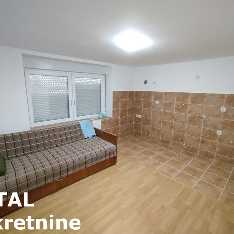 Kuća Prodaja Novi Sad  220 m2
