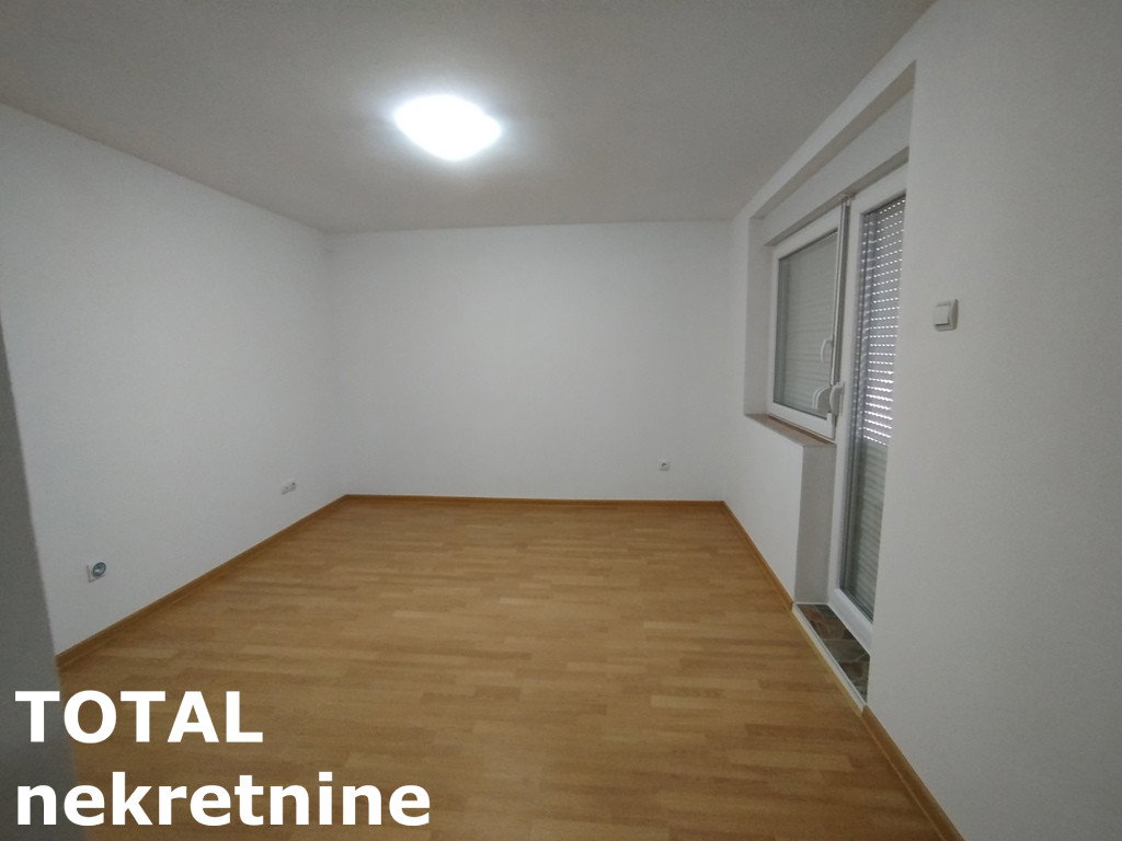 Kuća Prodaja Novi Sad  220 m2