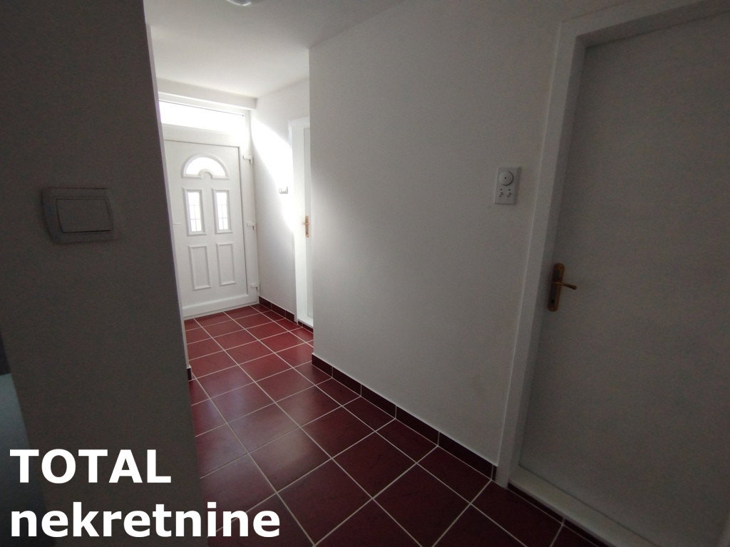 Kuća na prodaju, Sremska Kamenica, Novi Sad, 220m², 319.300 €