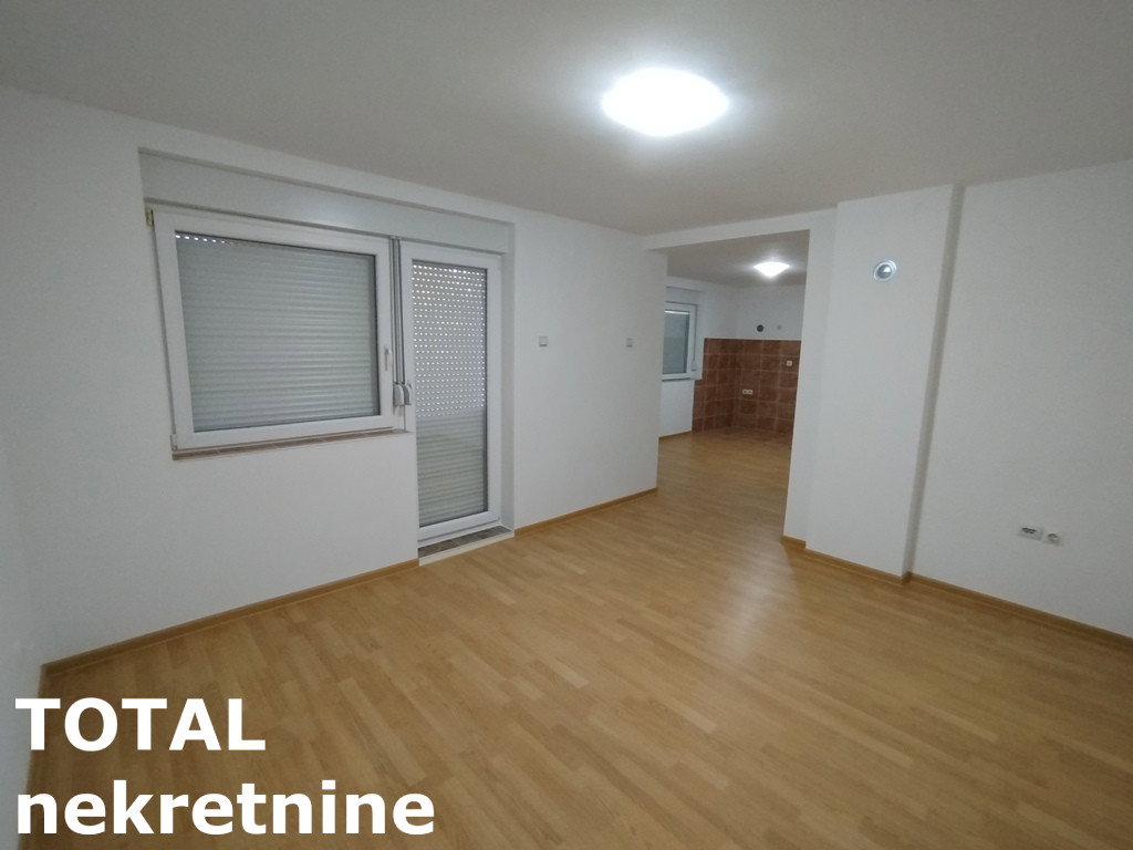 Kuća Prodaja Novi Sad  220 m2