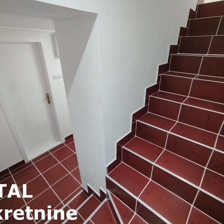 Kuća na prodaju, Sremska Kamenica, Novi Sad, 220m², 319.300 €