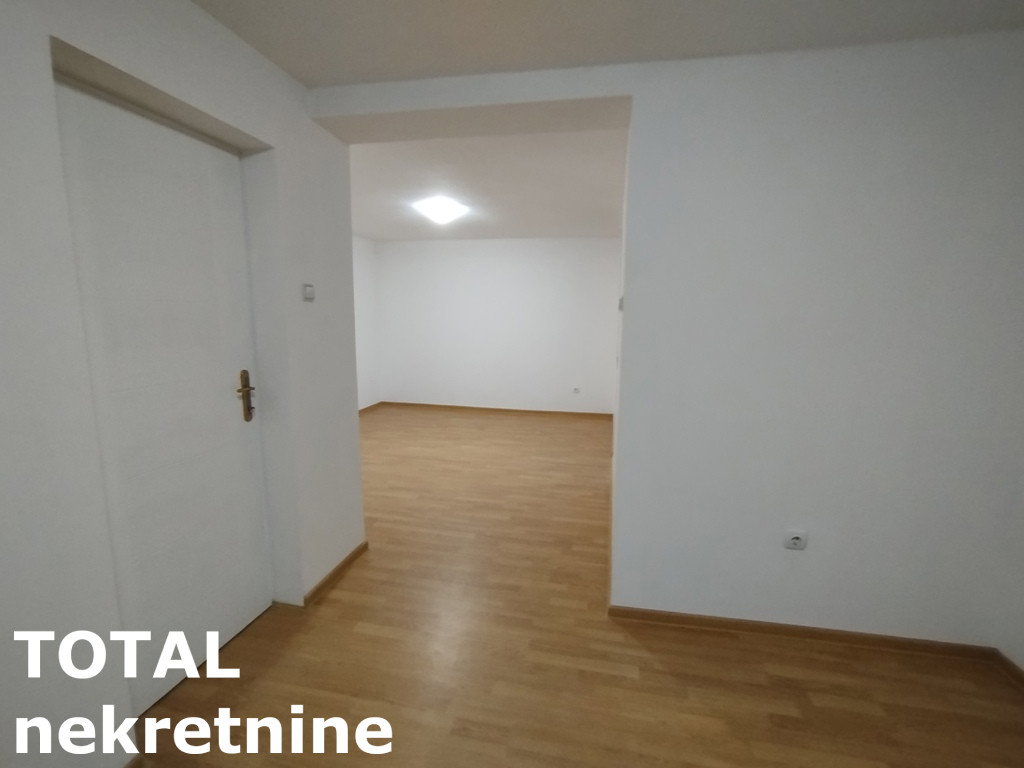 Kuća Prodaja Novi Sad  220 m2